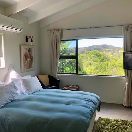 Le Chalet Waiheke Apartments Ostend Екстериор снимка