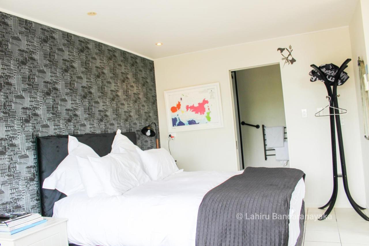 Le Chalet Waiheke Apartments Ostend Екстериор снимка