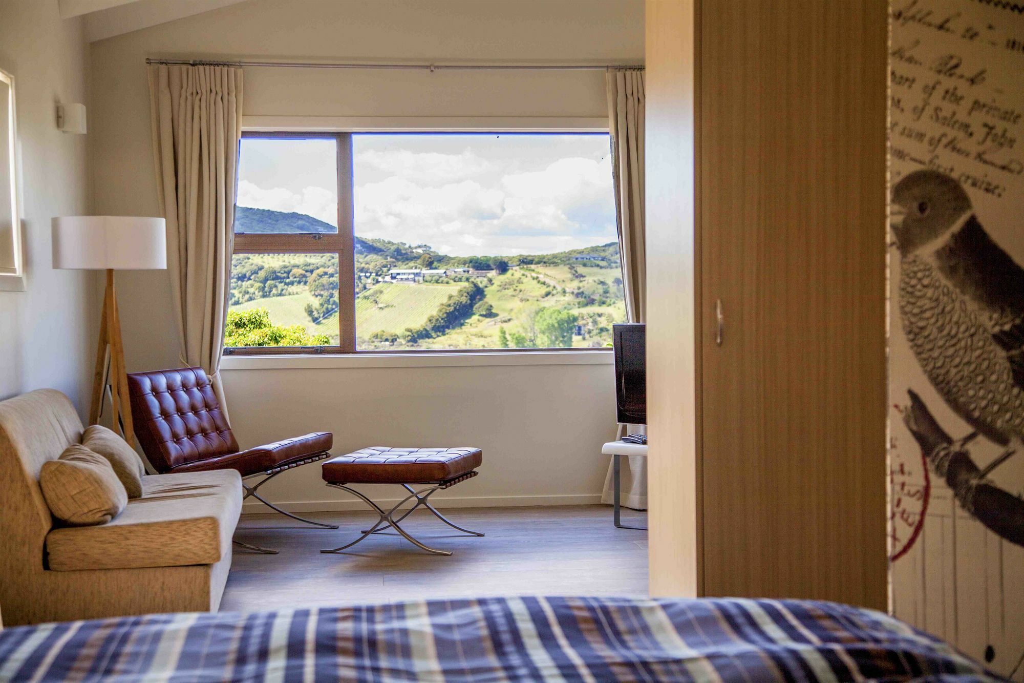 Le Chalet Waiheke Apartments Ostend Екстериор снимка