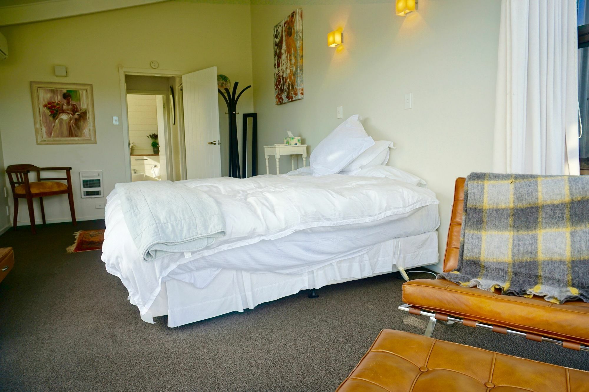 Le Chalet Waiheke Apartments Ostend Екстериор снимка